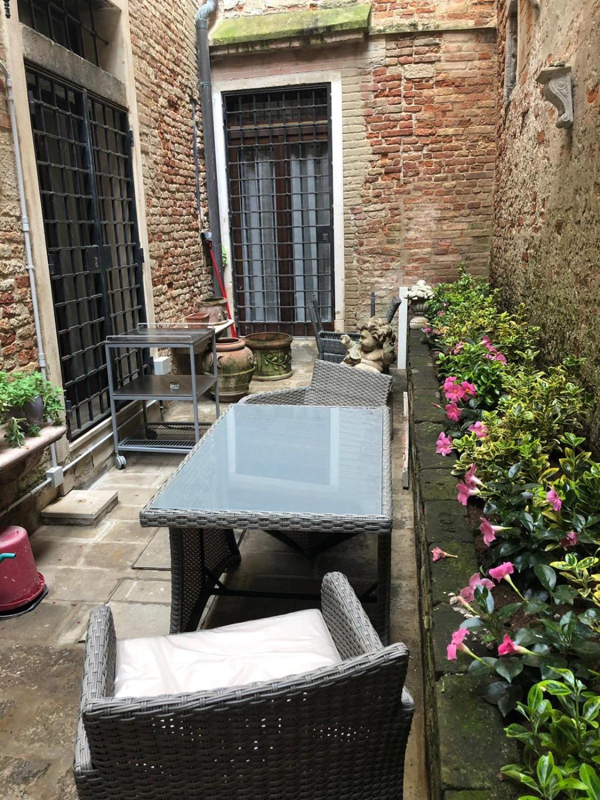 Albrizzi Charme Apartment Venecia Exterior foto